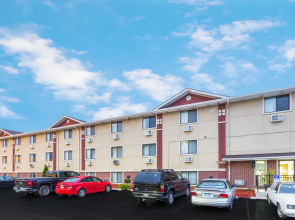 Super 8 Kenosha/Pleasant Prairie