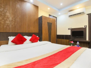 OYO 466 Sujal Hotel