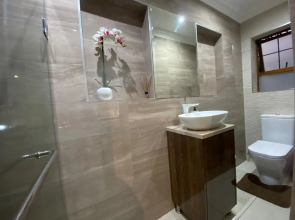 The Ridgeback, 4 Bedroom House Bryanston