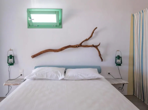 Ailouros guest house