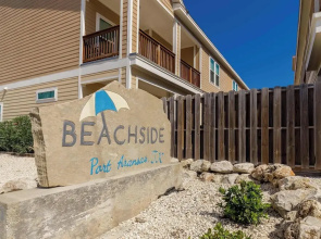 Fun 4 Bedroom Resort Pool Sleeps 12