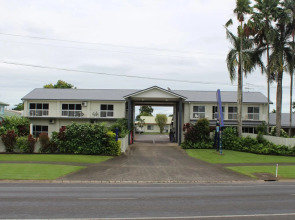 Barrier Reef Motel