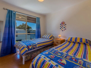 12 Aloha Ventnor Beach House
