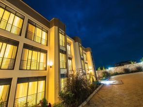 Lexor Apartments