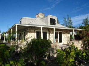 Fernandez Bay Village