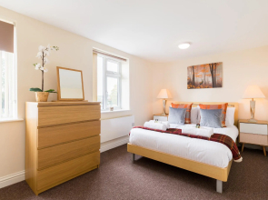 StayFord Apartments - Meriden - Near NEC