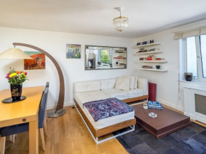 Cozy Flat w/ Parking for 3 in Kensal Green by Tube