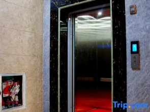 Ronghe Hotel (Nanning Jiangnan Bus Station Subway Station)