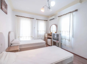 Villa Summer
