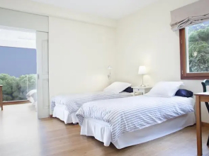 Luxury Premia De Dalt