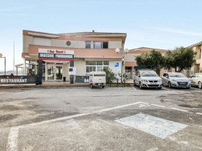 Apartment With 2 Bedrooms in Mèze, With Wonderful sea View, Furnished