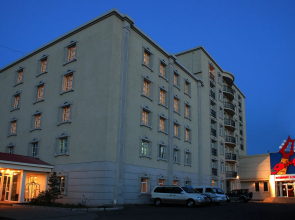 White House Hotel