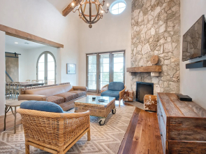 WorldMark Hunt – Stablewood Springs Resort