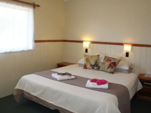 Saints Holiday Apartments