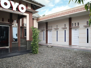 Delima Guest House Syariah by OYO Rooms