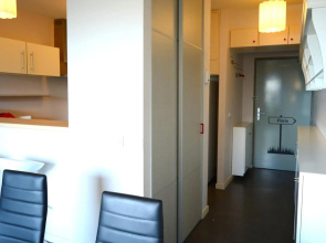 Moana Studio - downtown Papeete - WiFi AC Netflix parking - 3 people