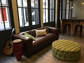 Apple Hostels