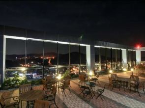 Golden Tulip Ever Yongin Hotel