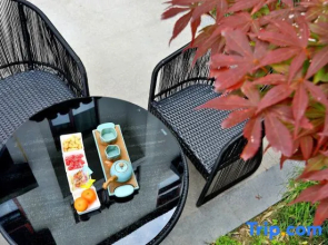 Wuzhen Courtyard Homestay