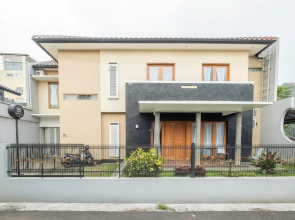 Azalia Residence