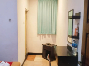 RedDoorz near Living Plaza Palembang