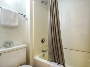 Motel 6 Los Angeles - Hacienda Heights