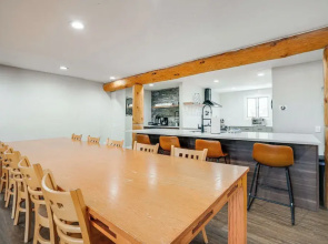Luxury Keystone Cabin w/ Hot Tub, 1 Mi to Lifts!