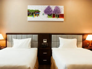 Yarra Ocean Suites Danang