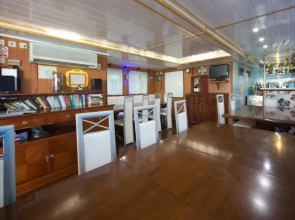 Adriatic Cruising Yacht