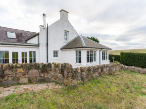 Stunning Farm Steading - 5 Mins to St Andrews