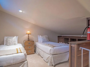 Ski-in/ski-out to Baldy + Outdoor Pool