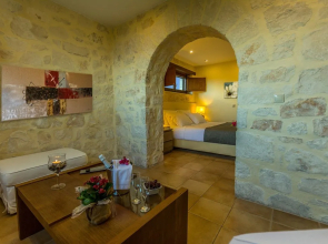 Exensian Villas & Suites