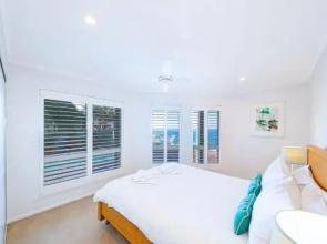 10 Mona Vista Crt Coolum Beach VIEWS WiFi Pet Friendly