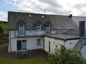 Comfy Apartment in Zendscheid near Forest
