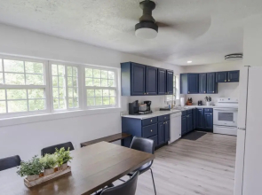 Shea s Chalet - Cozy Home in Monteagle TN
