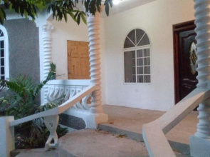 Mango Inn Kingston
