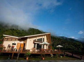 Yi Hey Golden Stronghold Resort