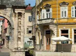 Pula Antic Rooms in Center- Adults only