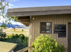 Delatite Apartments - Timbertop and Fir