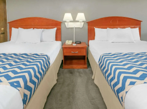 Travelodge Inn & Suites By Wyndham Norman