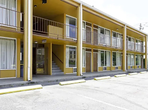 Hotel Valdosta GA I-75 & St Augustine Rd