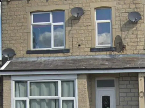 The snuggly den apartment