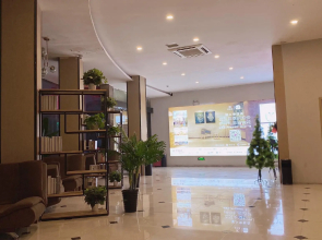 Elan Inn Funan Tianzhu Plaza