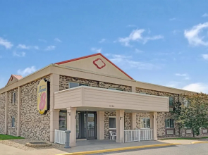 Super 8 Monticello