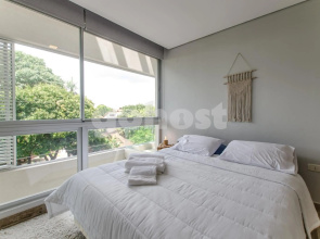 Acogedor apartamento con balcón y parilla 1D002