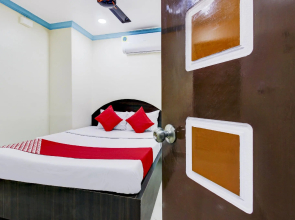 OYO 77180 Sri Vasudha Residency
