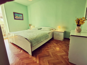 Holiday Apartment With a Balcony and sea View, Just 300 Metres From the Beach