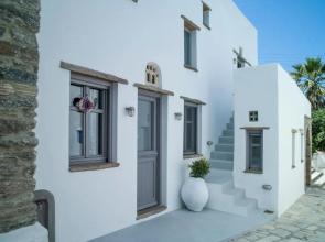Tutti Blu Tinos Living Space