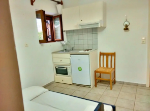Studio in Gialia, With Wonderful sea View and Enclosed Garden - 30 m From the Beach
