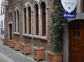Roermond Uniek Stadspand, compleet woonhuis
